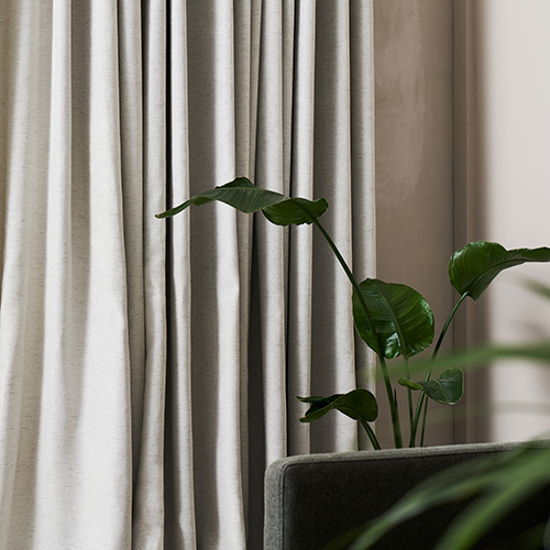 Lyddæmpende gardiner til god akustik