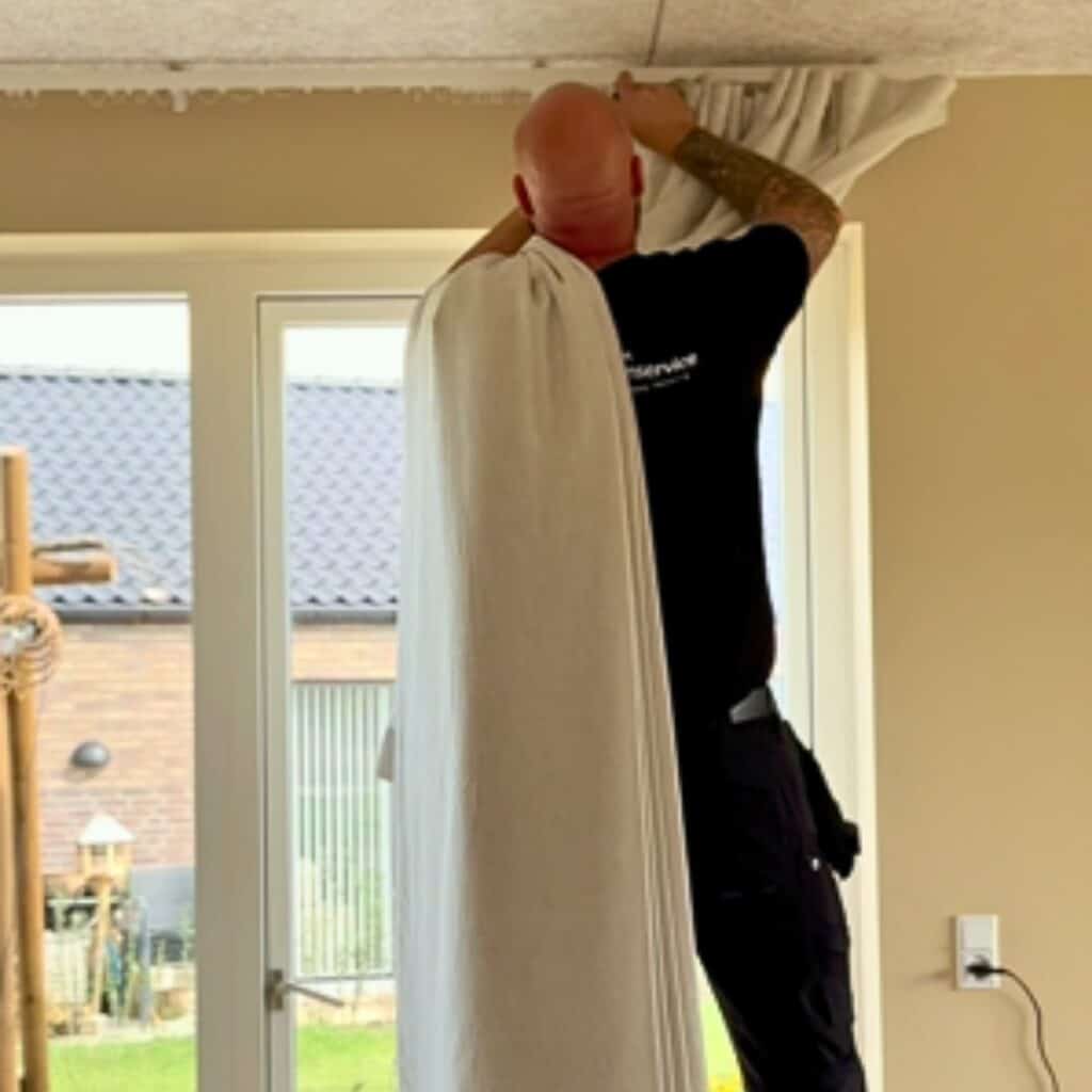 Gardinbus.com på besøg hos Freja og Vino fra Nybyggerne