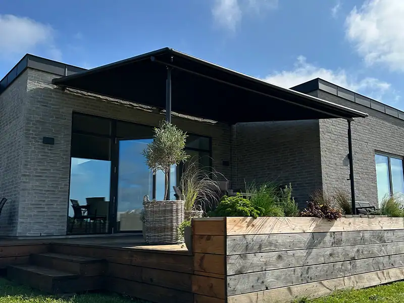 Nyd foråret med en pergola